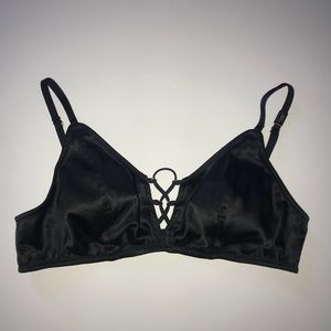 Victoria’s Secret black bralette sz Medium